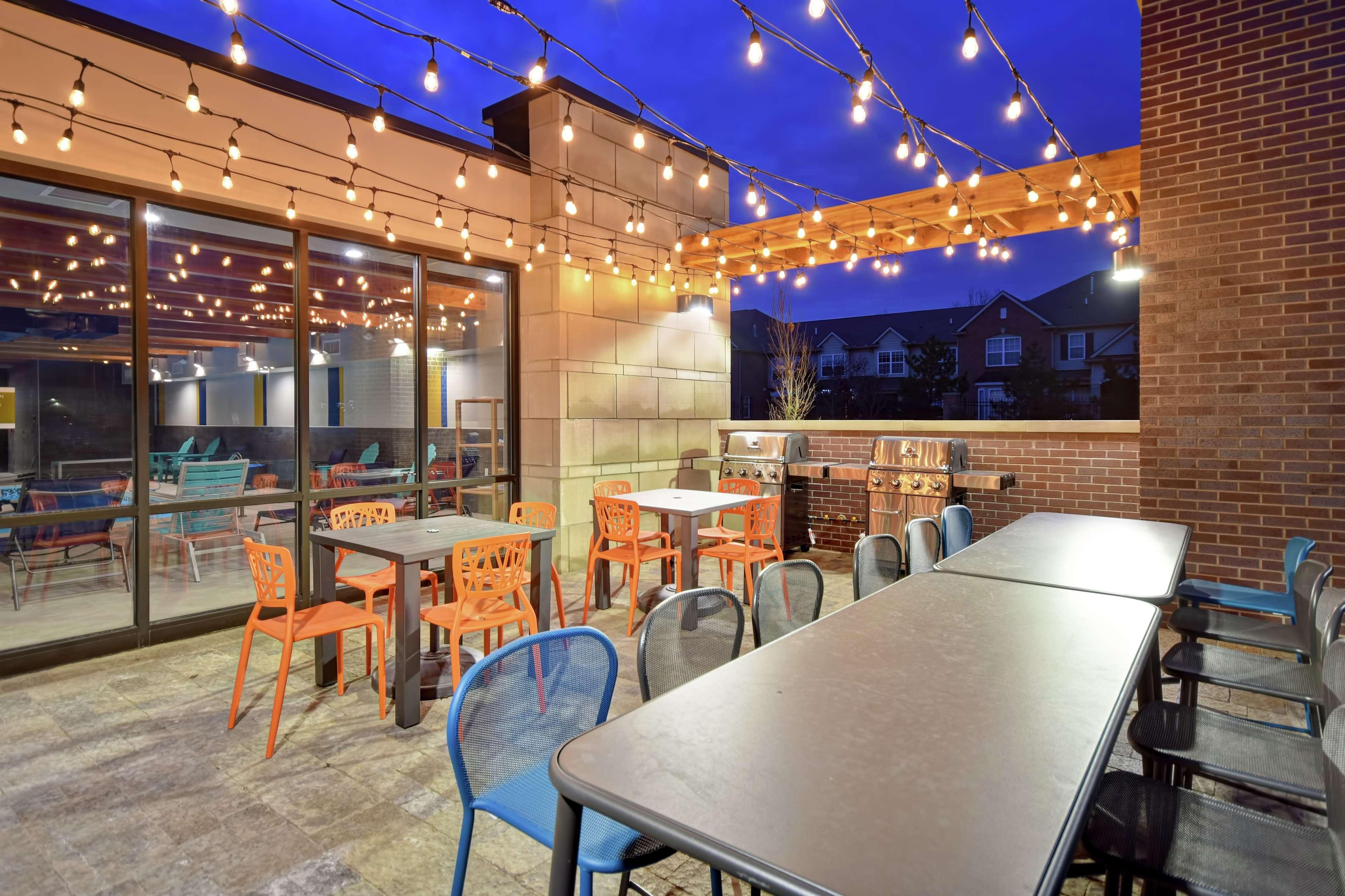 Home2 Suites By Hilton Taylor Detroit Exterior foto